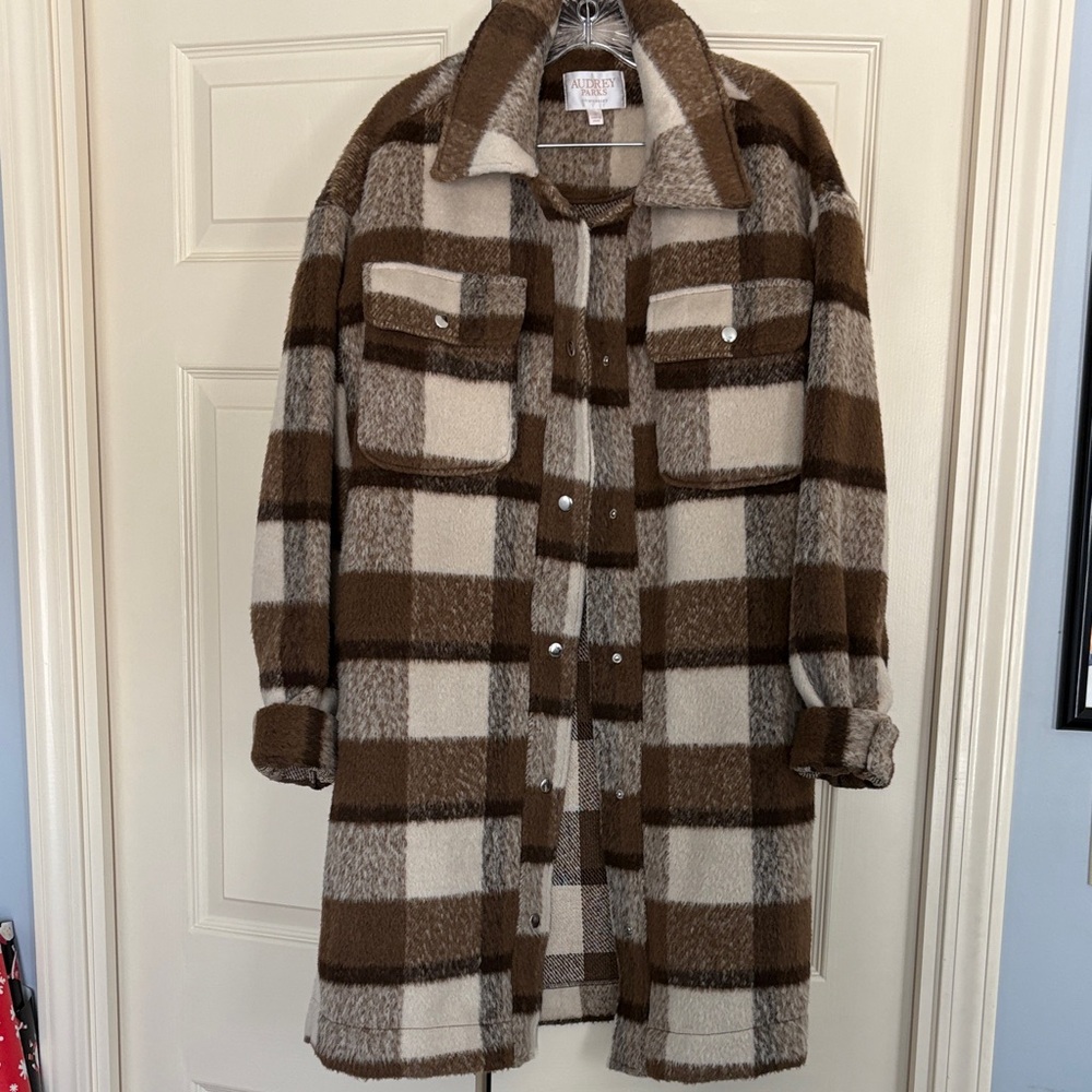 Francesca's Collections Tan and Cream Teddy Jacket